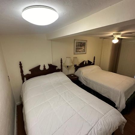 Gaard Motel Foxborough Esterno foto